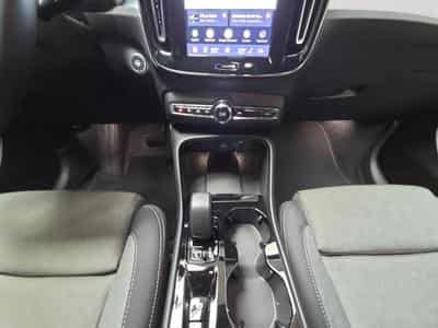 Volvo XC40 B3 Plus Dark / Essence 2026 (2025) - Photo 11