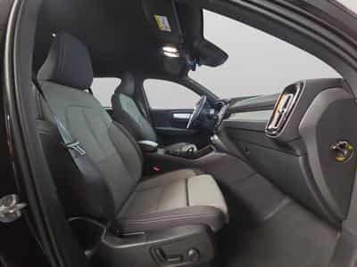 Volvo XC40 B3 Plus Dark / Essence 2026 (2025) - Photo 15
