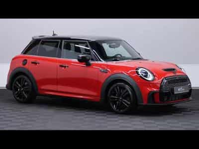 MINI Cooper 2.0 178 hatch JCW pack Steptronic (2021) - Photo 3