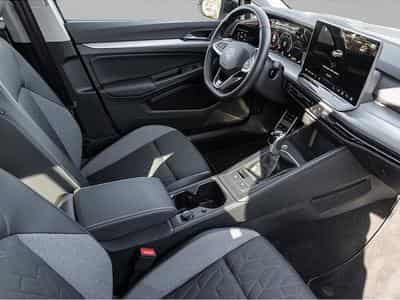 VW Golf (2025) - Photo 4