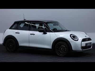 MINI Cooper 1.5 156ch Steptronic (2024) - Foto 3