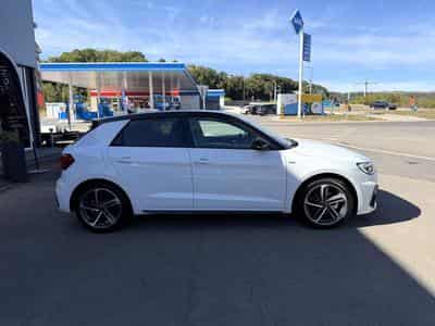 Audi A1 1.5L S line Black Edition (2026) - Photo 3