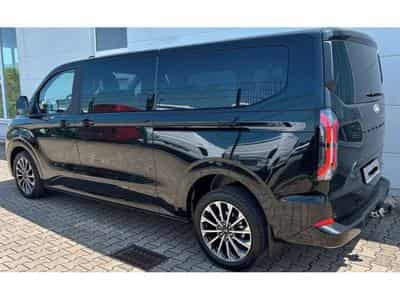 Ford Tourneo Tourneo Custom Titanium X L2 PHEv 227cv (2026) - Photo 2