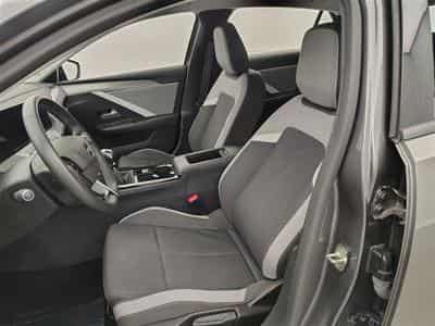 Opel Astra 1.2 Turbo Business Edition NAVI / FULL LED (2023) - Photo 7