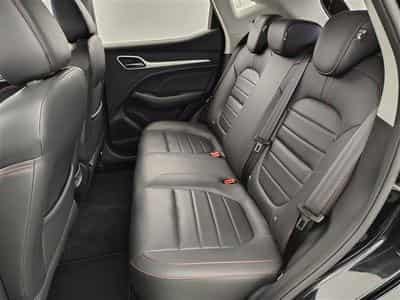 MG ZS 1.0 T-GDi Luxury AT (2023) - Photo 13