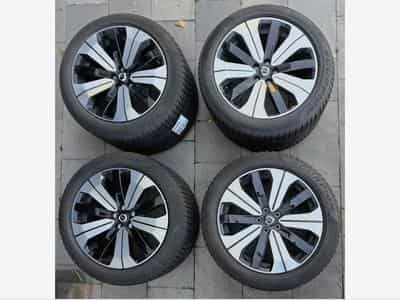 Rims and Tires – 19 - Photo 1