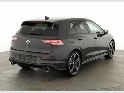 VW Golf 2.0 TSI 195 kW GTI (2026) - Photo 2