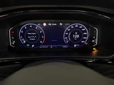 VW T-Roc 2.0 TSI 221kW R 4MOTION DSG7 (2023) - Photo 2