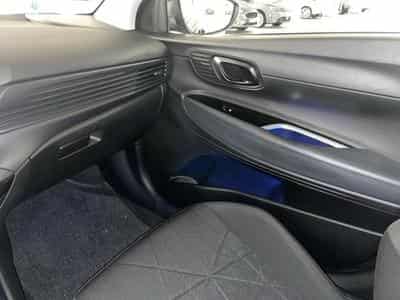Hyundai Bayon 1.0 TGDi 100 48V 6iMT Techno (2022) - Photo 9