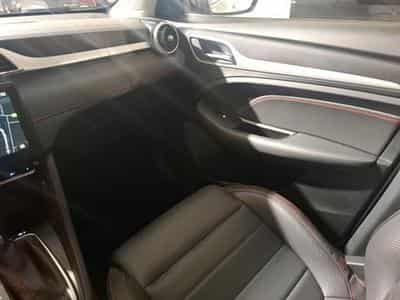 MG ZS 1.0 T-GDi AT LUXURY (2024) - Photo 9