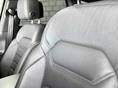 VW Touareg 3.0 TSi V6 eHybrid 4MOTION Elegance  381 CV (2022) - Foto 8