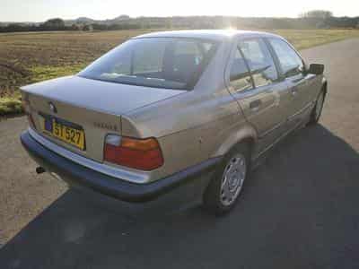 BMW 316 Oldtimer E36 modèle de base (1991) - Photo 1