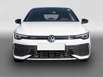 VW Golf (2025) - Photo 2