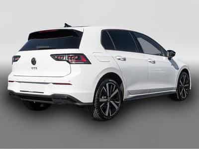 VW Golf (2025) - Photo 3