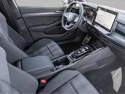VW Golf (2025) - Photo 6