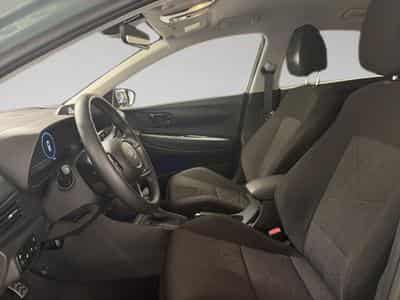 Hyundai Bayon 1.0 TGDi 100 48V 7DCT Sky (2022) - Photo 8