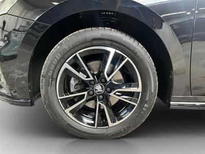 Skoda Fabia Monte-carlo+DSG+LED+NAVI+DAB (2025) - Foto 8