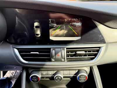 Alfa-Romeo Giulia 2.0 Turbo 280 AT Q4 Veloce (2019) - Foto 13