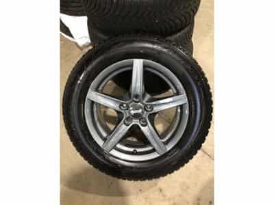 Jantes alu + Pneus h 16" 215/60 R16 99H (2026) - Photo 1