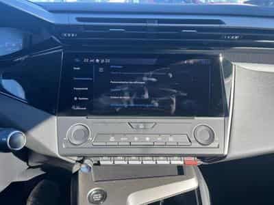Peugeot 308 1.5 BLUEHDI 130 ALLURE EAT8 (2025) - Foto 11