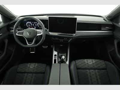 VW Passat Variant 2.0 TDI 142 kW 4Motion R-Line (2026) - Foto 4