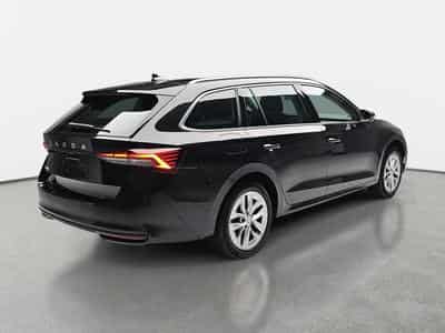 Skoda Octavia 1.5 TSi 150 DSG SELECTION (2025) - Foto 4