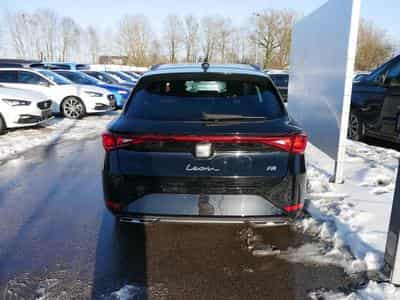 Cupra Leon FR 1.5 eTSI (2025) - Photo 2