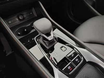 MG HS 1.5 Hybrid+ Luxury NAVI / FULL LED / CUIR / CAMERA 360° (2026) - Photo 12