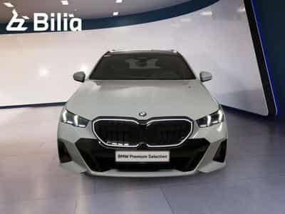 BMW 540 d xDrive M Sportpaket Head-Up DAB LED RFK (2025) - Foto 2