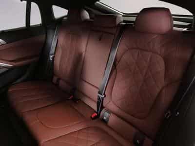 BMW X6 xDrive40d Sportpaket HK HiFi DAB LED (2026) - Foto 8