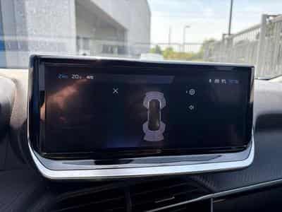 Peugeot 2008 2008 PureTech 100 Allure (2025) - Foto 9