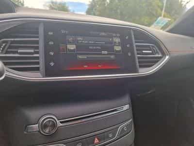 Peugeot 308 SW GT (2016) - Photo 10