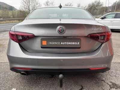 Alfa-Romeo Giulia 2.2 TURBO DIESEL - 150PS - AUTOMATIQUE - VENTE PRI (2018) - Foto 6