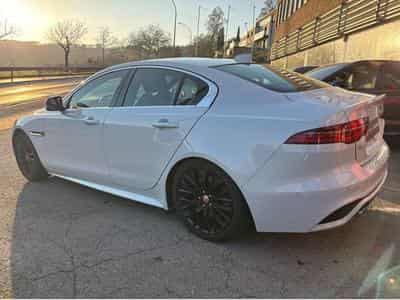 Jaguar XE D200 AWD Aut R-Dynamic SE-JUSQU'A 48 MOIS GARANTIE (2021) - Photo 7