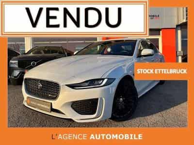 Jaguar XE D200 AWD Aut R-Dynamic SE-JUSQU'A 48 MOIS GARANTIE (2021) - Photo 1