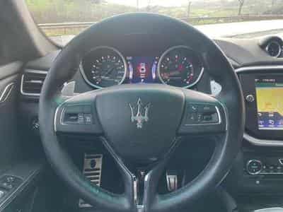 Maserati Ghibli S-Q4-3.0-V6-BITURBO-410PS - VENTE PRIVE (2015) - Foto 9