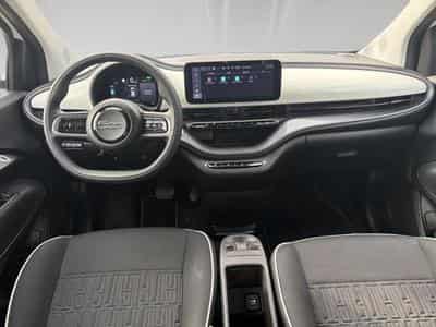 Fiat 500 500e 42 kWh LIMO (2024) - Foto 5