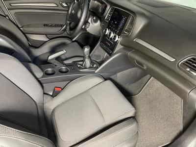 Renault Megane IV 1.3 TCE 140 INTENS CARPLAY (2023) - Photo 9