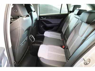Skoda Octavia Selection (2025) - Photo 9