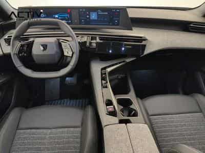Peugeot 3008 Hybrid 145 e-DCS6 Allure (2025) - Photo 13