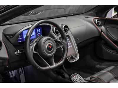 McLaren 570S Spider 3.8 V8 - FIRE BLACK (2018) - Photo 9