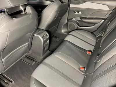 Peugeot 308 1.5 BlueHDI 130 EAT8 ALLURE GPS CARPLAY (2022) - Photo 11