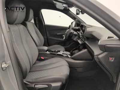 Peugeot 2008 Hybrid 145 ch e-DCS6 Allure (2026) - Photo 9