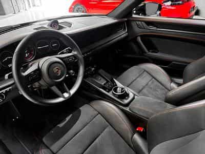 Porsche 911 Carrera 4 GTS / Lift / Bose / Matrix / 360° (2024) - Photo 11