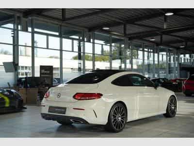 Mercedes C 300 d Coupé AMG Line *Pano*Night*Digital*ACC (2020) - Foto 8