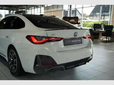 BMW i4 35 eDrive Gran Coupé *1.Hand * (2023) - Photo 13