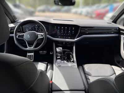 VW Touareg Touareg 3.0 TDI 210 kW 4Motion R-Line (2024) - Foto 10