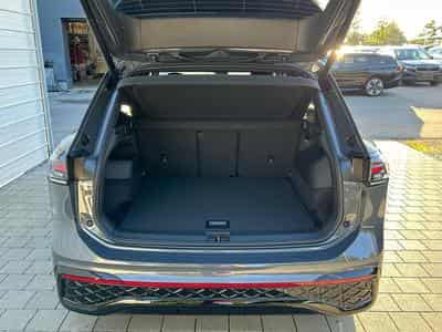 VW Tiguan R-Line (2026) - Photo 15