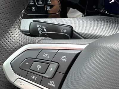 VW Golf R-Line Limited (2026) - Photo 15