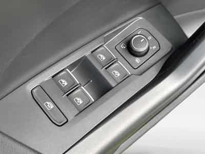 VW T-Cross R-Line Limited (2026) - Photo 15
